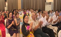 Komunitas diaspora Vietnam di luar negeri mengadakan temu pergaulan sehubungan dengan Hari Raya Tet