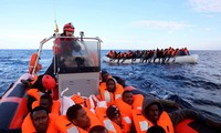 Uni Eropa mengesahkan rencana aksi tentang kaum migran