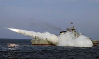 Angkatan Laut Iran melakukan latihan perang tahunan