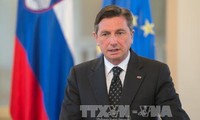 Slovenia mengimbau kepada Uni Eropa supaya menerima lagi negara-negara Balkan