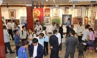 Peringatan ultah ke-55 hubungan Vietnam-Laos: Pembukaan pameran seni rupa Vietnam-Laos