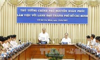  PM Vietnam, Nguyen Xuan Phuc melakukan temu kerja dengan pimpinan kota Ho Chi Minh