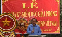 Acara memasang prasasti peringatan Koran Giai Phong