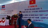  Upacara meresmikan jalan yang menghubungkan pasangan koridor perbatasan internasional Vietnam-Kamboja