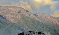  Indonesia meningkatkan peringatan tentang bahaya gunung berapi di Bali ke tingkat tertinggi