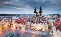 Memperingati ultah ke-99 Hari Nasional Republik Czech