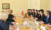 Vietnam mendorong hubungan persahabatan tradisional dan kerjasama di banyak segi dengan Lithuania