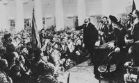   Bercahayalah fikiran Revolusi Oktober Rusia untuk selama-lamanya