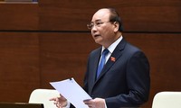 PM Vietnam, Nguyen Xuan Phuc menjawab interpelasi