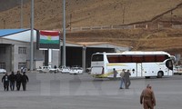 Iran membuka lagi koridor-koridor perbatasan dengan zona otonomi orang Kurdi di Irak
