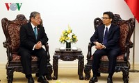  Deputi PM Vu Duc Dam menerima Menteri Informasi Kamboja, Khieu Kanharith