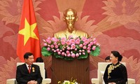  Mahamah Rakyat Agung Vietnam-Laos memperkuat hubungan kerjasama