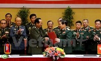  Tentara dua negara Vietnam dan Kamboja memperkuat hubungan kerjasama