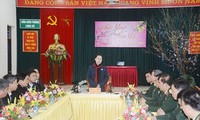 Ketua MN Vietnam, Ibu Nguyen Thi Kim Ngan berkunjung dan mengucapkan selamat kepada rakyat perbatasan Provinsi Ha Giang