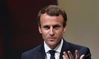  Persentase pendukung terhadap Presiden Perancis turun drastis