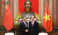 Presiden Vietnam, Tran Dai Quang menerima Anggota Dewan Negara, Menlu Tiongkok, Wang Yi