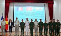 Viet Nam dan Perancis berbahas tentang profesionalitas mengenai penjagaan perdamaian PBB