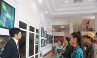 Pameran lukisan artistik “Menyambungkan dua tepian sungai Mekong” Viet Nam – Laos – Thailand