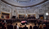 AS mengadakan upacara belasungkawa kehormatan kepada Almarhum Senator John McCain
