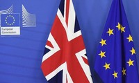 Masalah Brexit: Uni Eropa membuka kemungkinan memperpanjang waktu perundingan