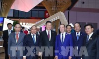 PM Viet Nam, Nguyen Xuan Phuc menghadiri Pekan Raya Impor Internasional Tiongkok yang pertama