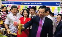 Puluhan negara menghadiri Pameran Setiap Kecamatan Satu Produk di Viet Nam