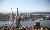 Pesawat yang membawa delegasi RDRK tiba di Kota Vladivostok, Rusia