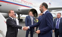 PM Rusia, Dmitry Medvedev mengunjungi Perancis