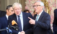 Inggris dan Uni Eropa mencapai permufakatan Brexit