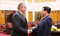 Deputi PM, Menlu Pham Binh Minh menerima rombongan badan usaha AS