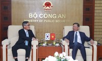 Menteri Keamanan Publik To Lam menerima Badan Intelijen Republik Korea