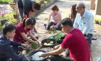 Keluarga diaspora Vietnam di Laos menyambut Hari Raya Tet tradisional Vietnam
