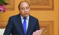 PM Nguyen Xuan Phuc menandatangani keputusan tentang pengumuman wabah Corona