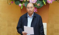 PM Nguyen Xuan Phuc setuju mengumumkan wabah Covid-19 di seluruh negeri