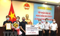 Badan usaha Thailand memberikan bantuan keuangan sebanyak 1 miliar VND kepada Provinsi Ben Tre untuk mencegah dan menanggulangi wabah Covid-19