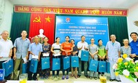 Perjalanan pulang ke asal-usul dan aktivitas-aktivitas ungkapan terima kasih di Provinsi Quang Tri