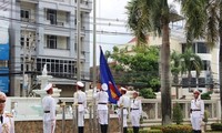 Laos mengadakan upacara bendera sehubungan dengan peringatan ultah ke-53 Berdirinya ASEAN