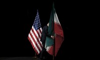 Krisis diplomatik ketika AS secara sepihak mengenakan sanksi terhadap Iran
