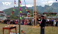 Festival Gau Tao – Kesempatan Mengaitkan Persatuan Warga Etnis Minoritas Mong di Provinsi Ha Giang