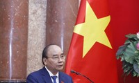 Presiden Vietnam, Nguyen Xuan Phuc: Sukses Jangka Panjang Vietnam Bergantung pada Tekad Setiap Wirausaha dan Badan Usaha
