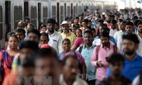India Melampaui Tiongkok untuk Menjadi Negara dengan Jumlah Penduduk Terbanyak di Dunia