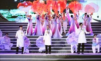 Pembukaan Serentetan Festival Wisata di Banyak Provinsi dan Kota di Vietnam