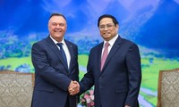 PM Pham Minh Chinh Menerima Ketua Federasi Asosiasi Pengiriman Barang Internasional