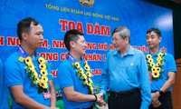 Menyampaikan Penghargaan Nguyen Duc Canh ke-4 kepada 167 Pekerja dan Insinyur Tipikal