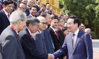 Presiden Vietnam, Vo Van Thuong Menemui Para Peserta Konferensi Dental Internasional