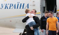 Rusia dan Ukraina Melakukan Pertukaran Tahanan Terbesar Sejak Konflik Meledak