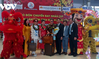 Provinsi Khanh Hoa Menyambut Kedatangan Lebih dari 630 Ribu Pengunjung Selama Hari Raya Tet Tahun Naga