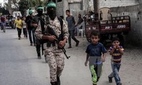 Hamas hands over financial control of Gaza border gates