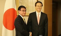 Japan, South Korea to improve relationship