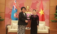 Fijian parliament delegation greets NA Chairwoman 
